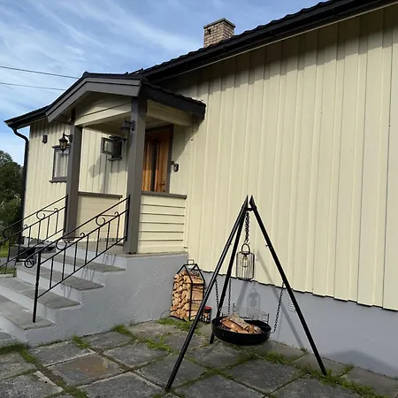 A Comfy House Semesterbostad *